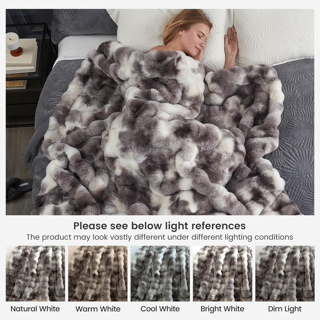 Cozy Bubble Plush Throw