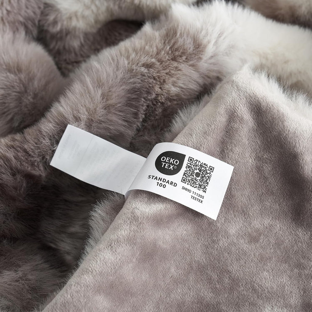 Cozy Bubble Plush Throw